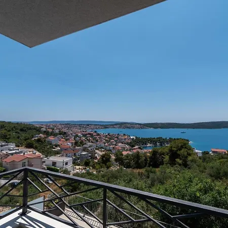 فيلة Goldy Trogir-ciovo